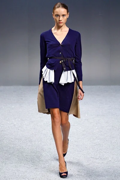 Look 13